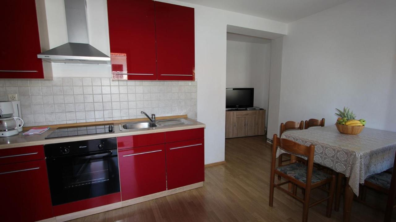 Apartments Grzetic Malinska Ngoại thất bức ảnh