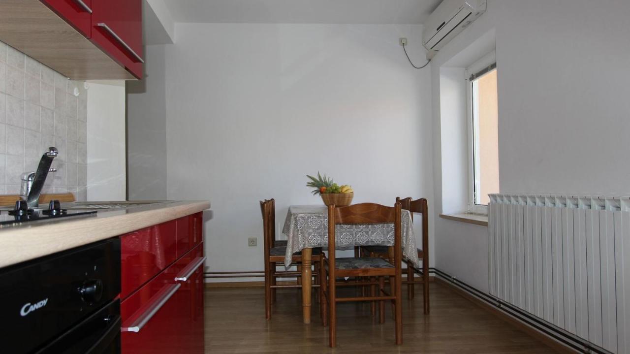 Apartments Grzetic Malinska Ngoại thất bức ảnh